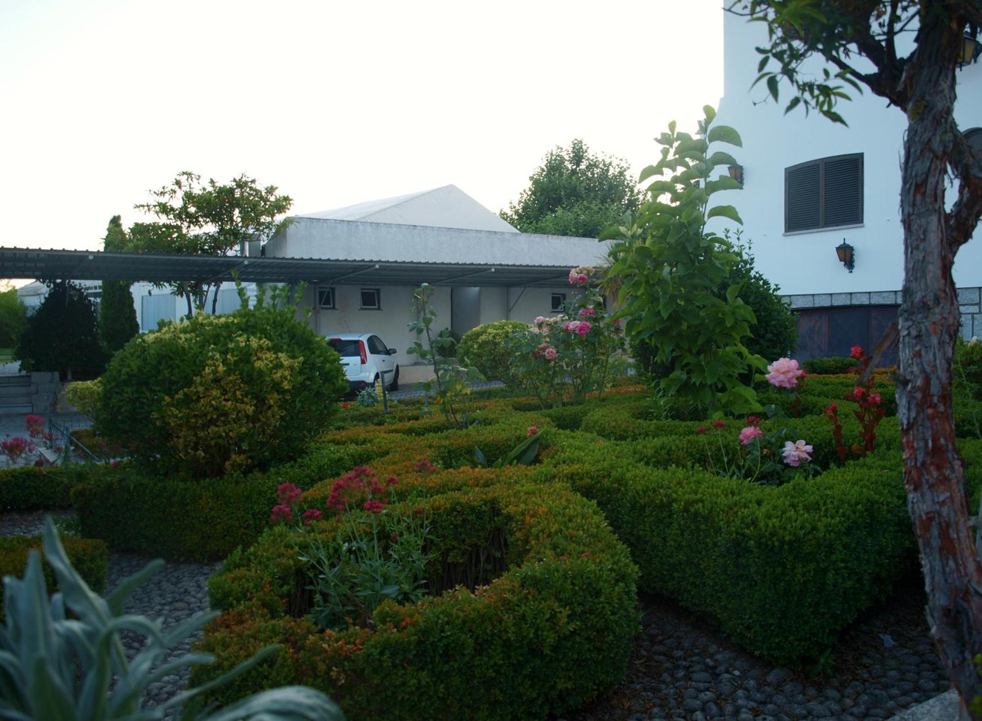 Residencial Sra. Da Lomba Hotel Pinhancos Bagian luar foto