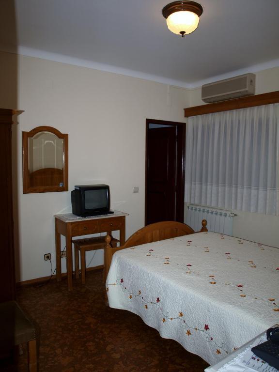 Residencial Sra. Da Lomba Hotel Pinhancos Bagian luar foto