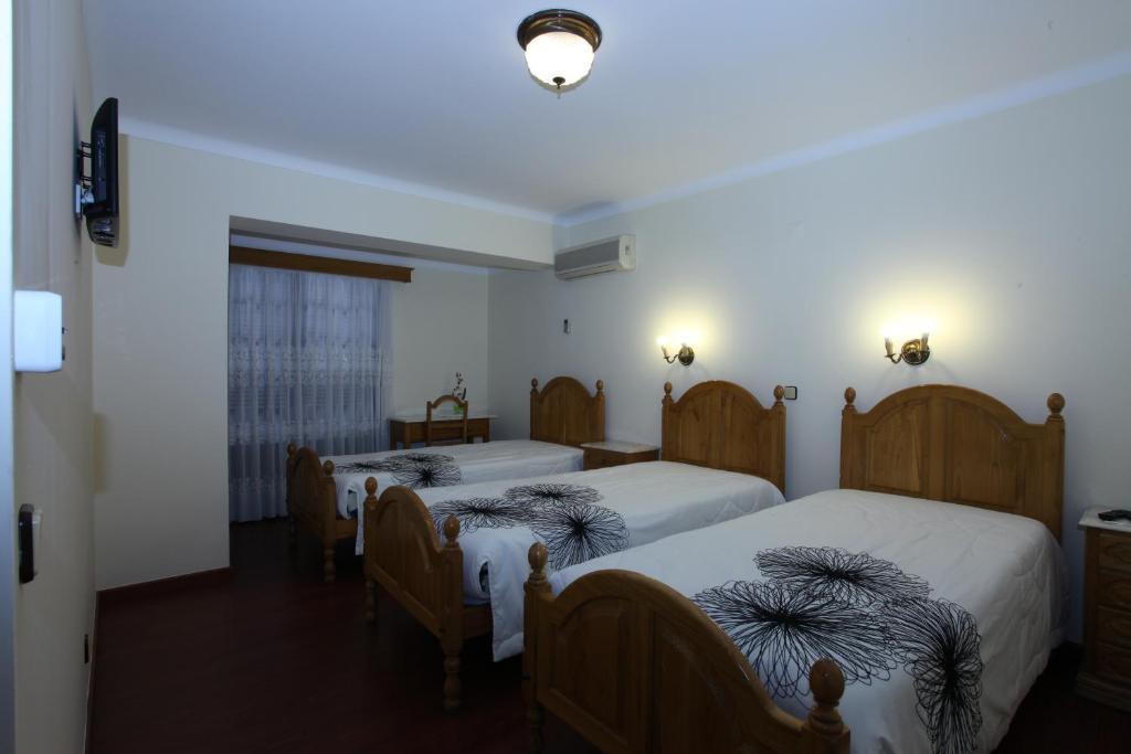 Residencial Sra. Da Lomba Hotel Pinhancos Bagian luar foto