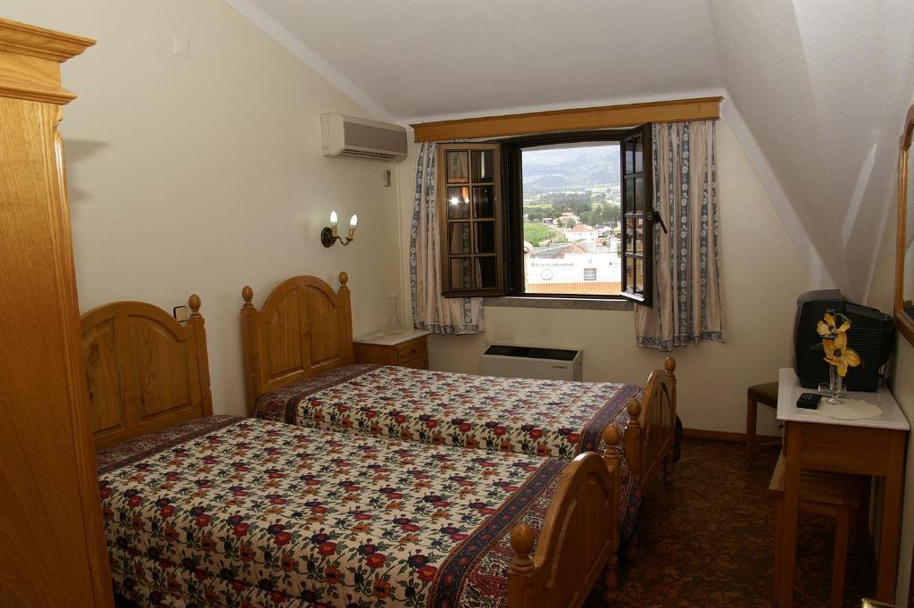 Residencial Sra. Da Lomba Hotel Pinhancos Bagian luar foto